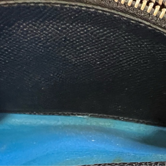 Bvlgari Black Saffiano Leather Wallet - Picture 4 of 16